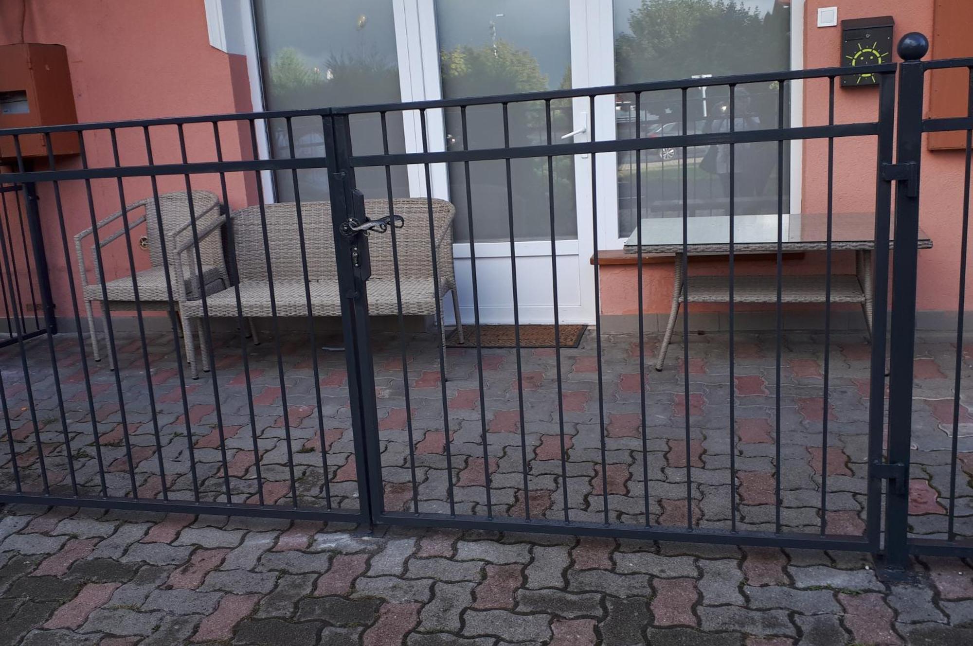 Kertvarosi Apartman Tiszaújváros Exteriér fotografie