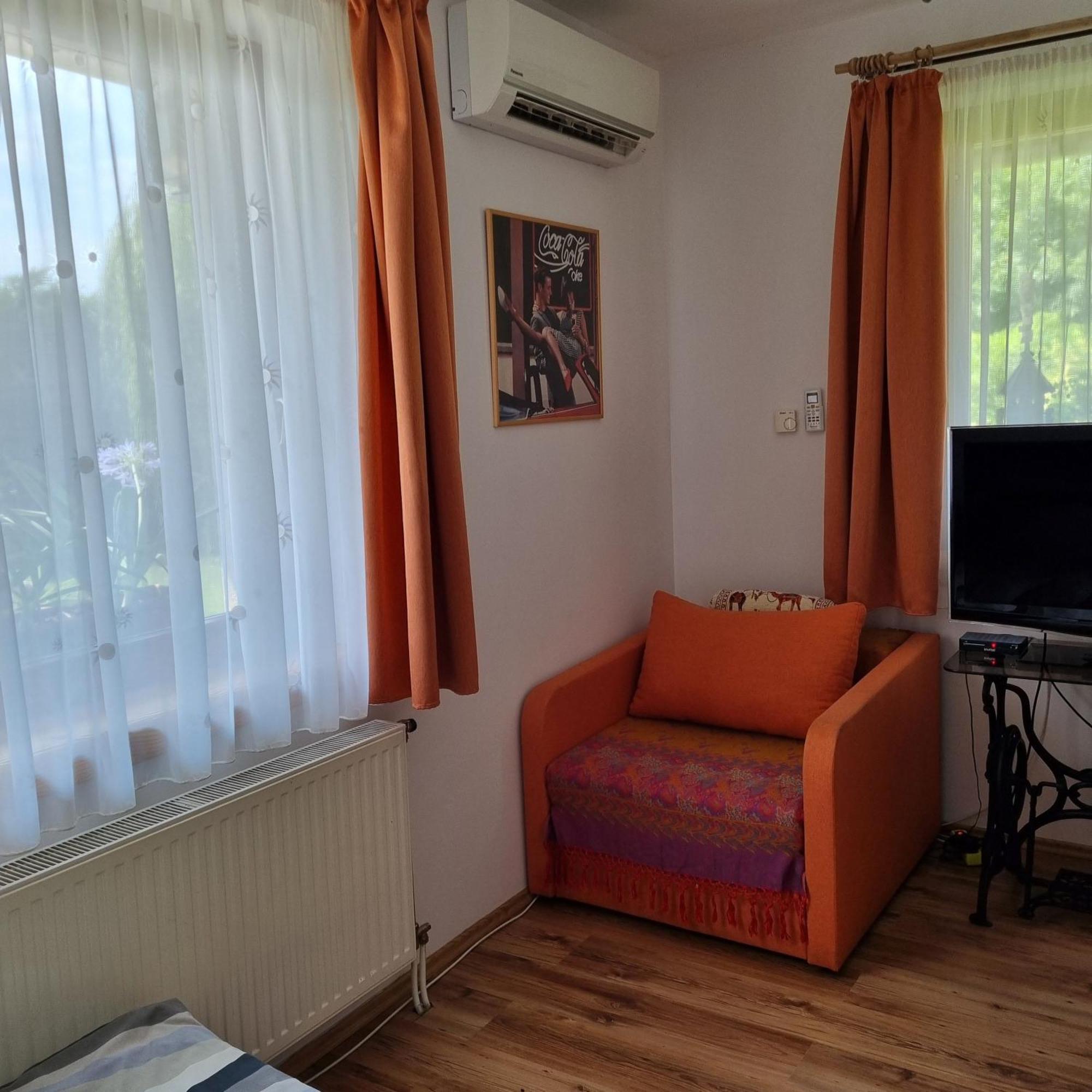 Kertvarosi Apartman Tiszaújváros Exteriér fotografie